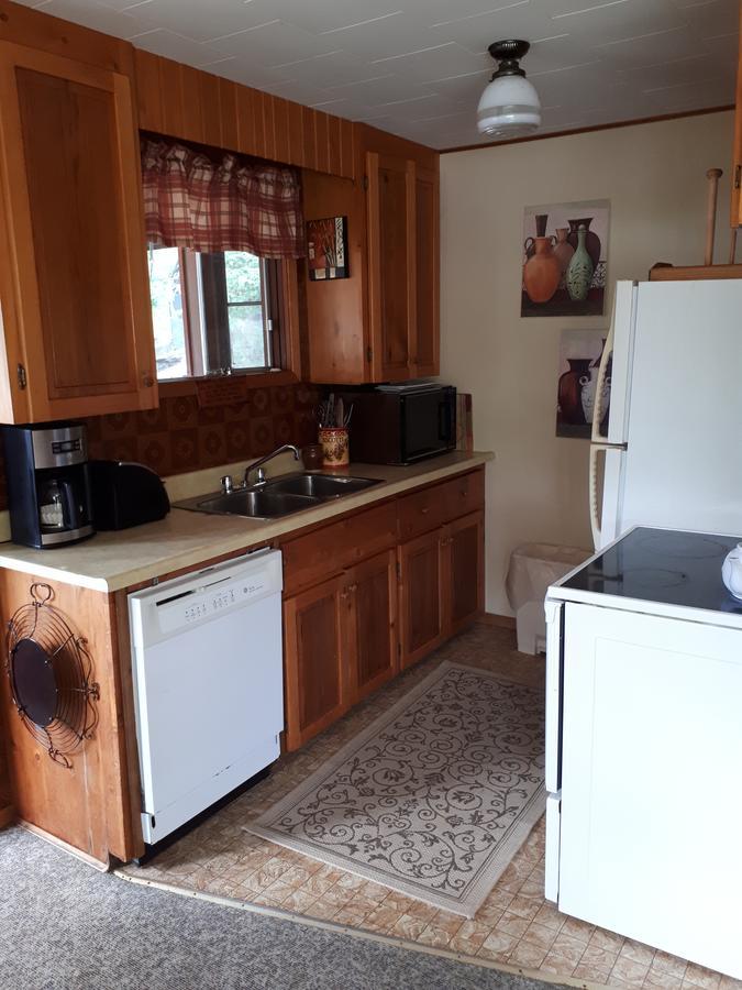 Chalkley'S Sandy Bay Cottage Resort Nipissing Beach Eksteriør bilde