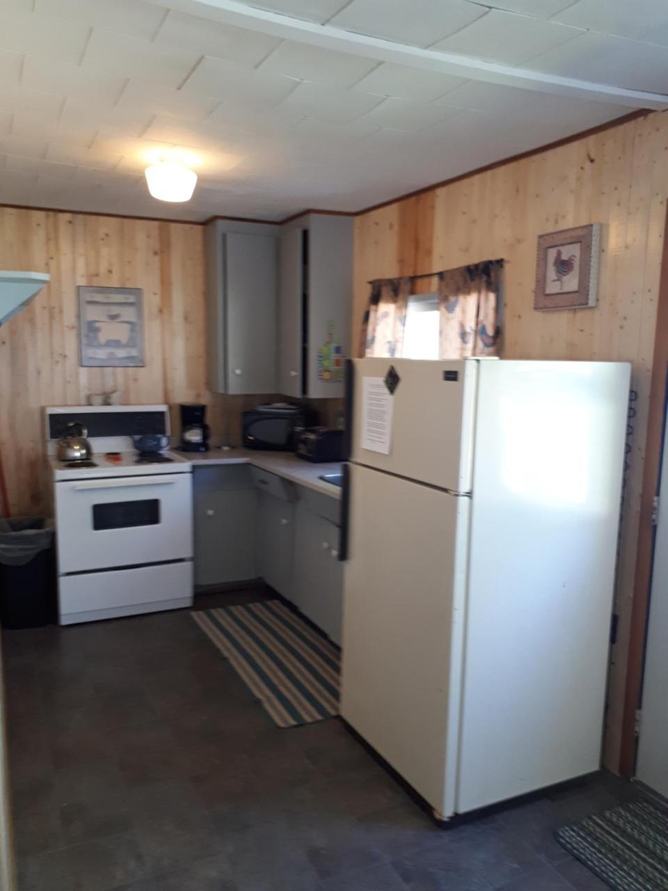 Chalkley'S Sandy Bay Cottage Resort Nipissing Beach Eksteriør bilde